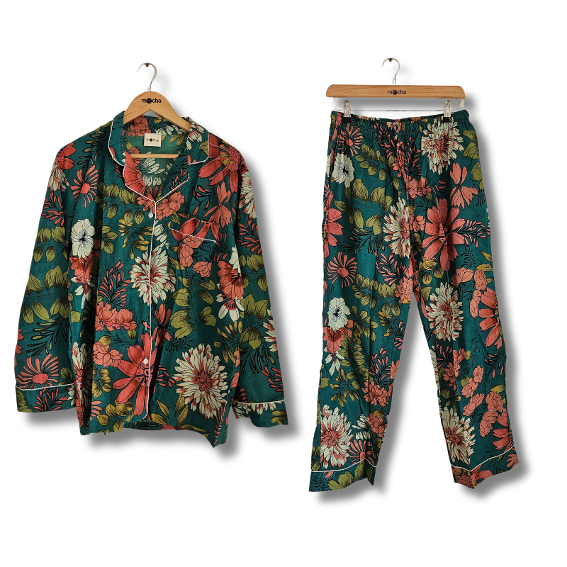 Daisy Emerald long